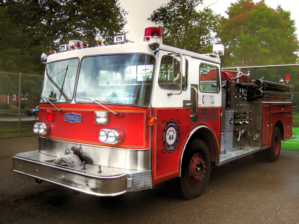 Kenosha Fire Engine, Wisconsin jigsaw puzzle in Cars & Bikes puzzles on TheJigsawPuzzles.com