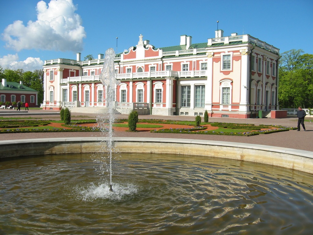 Kadriorg Palace, Estonia jigsaw puzzle in Castles puzzles on TheJigsawPuzzles.com