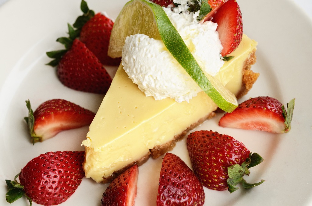 Key Lime Pie jigsaw puzzle in Food & Bakery puzzles on TheJigsawPuzzles.com