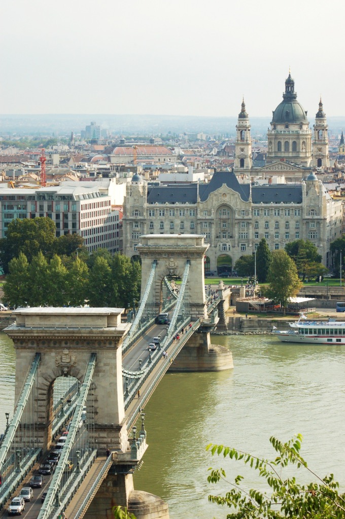 Chain Bridge, Budapest jigsaw puzzle in Bridges puzzles on TheJigsawPuzzles.com