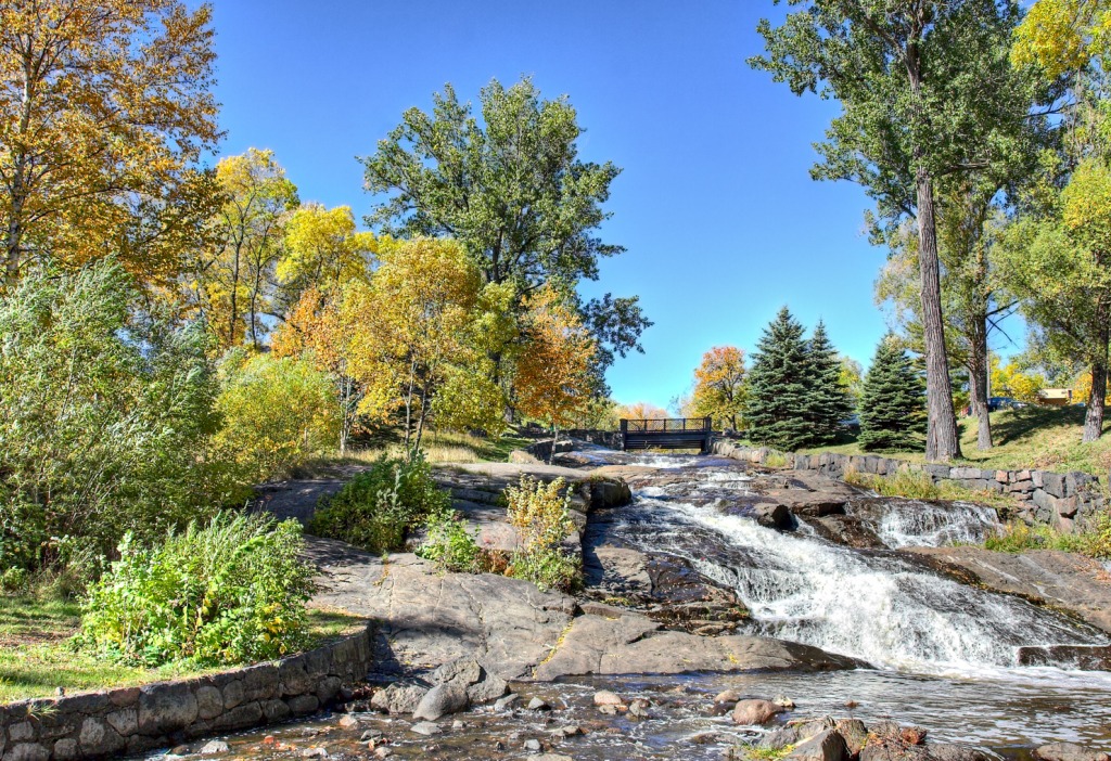 Lincoln Park, Duluth MN jigsaw puzzle in Waterfalls puzzles on TheJigsawPuzzles.com