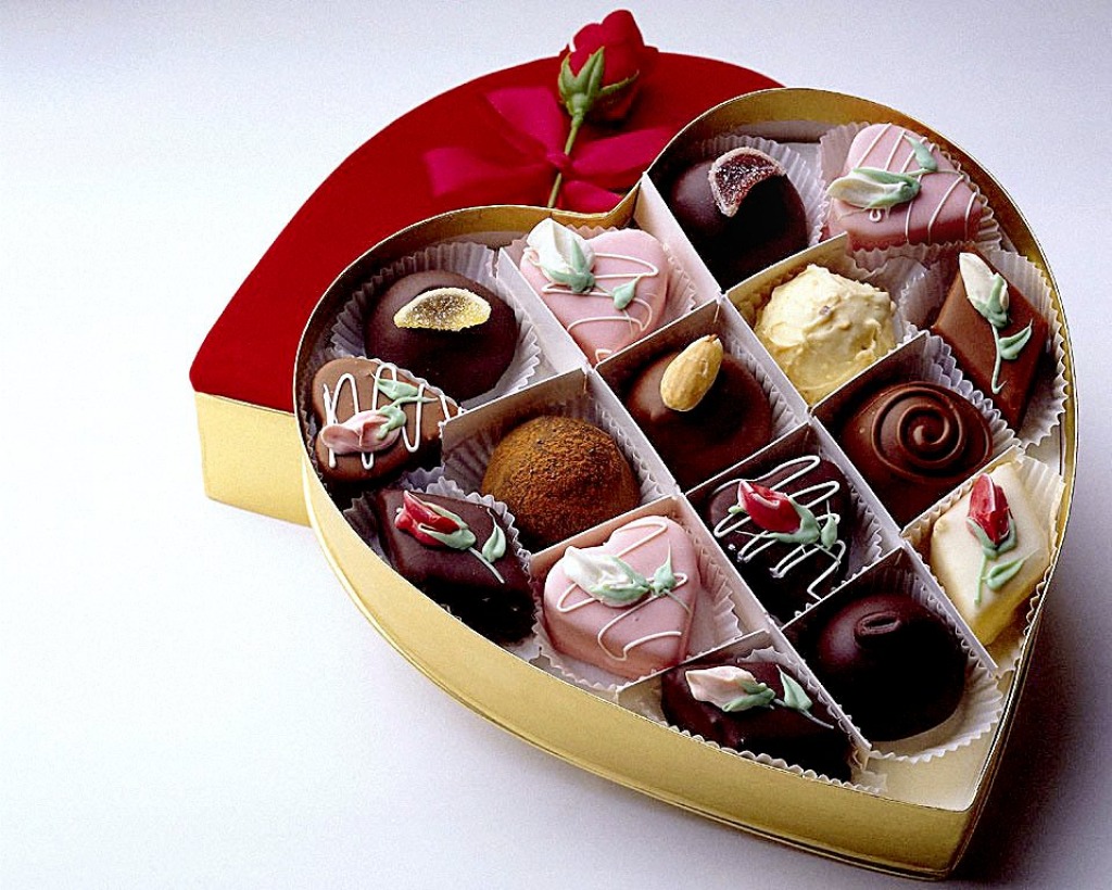 Love and Chocolates jigsaw puzzle in Valentine's Day puzzles on TheJigsawPuzzles.com