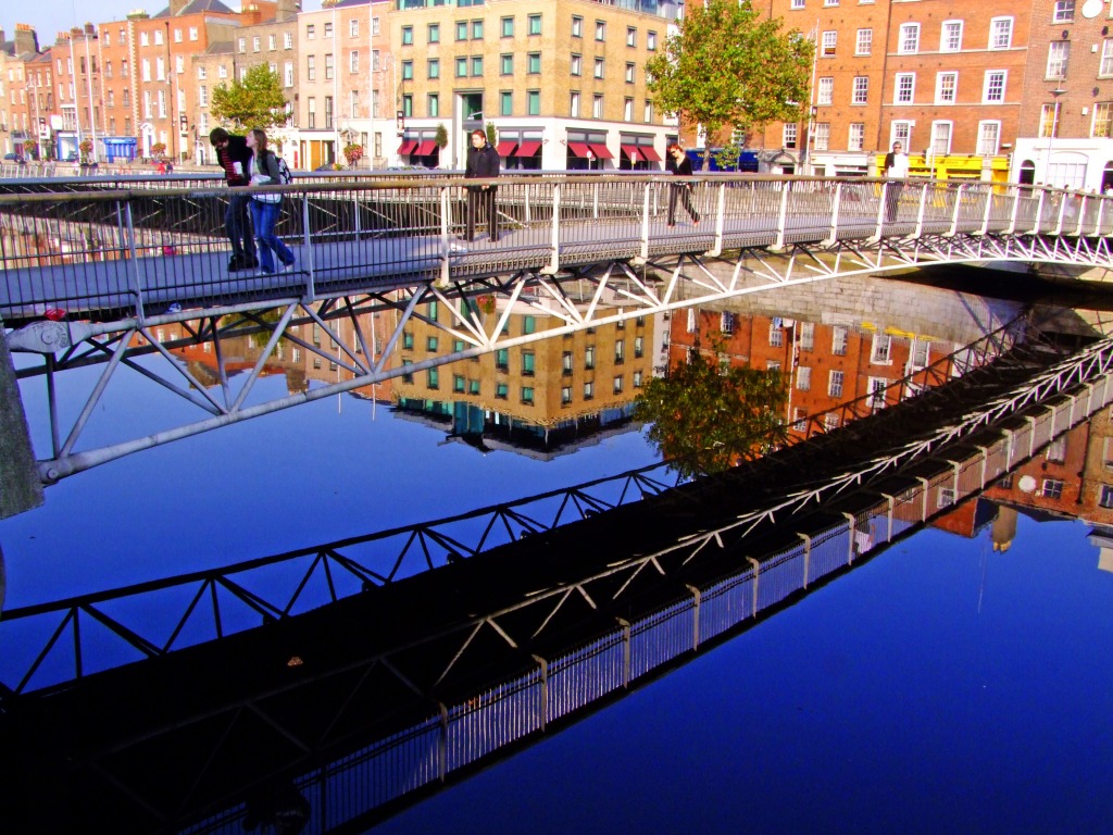 River Liffey in Dublin jigsaw puzzle in Bridges puzzles on TheJigsawPuzzles.com