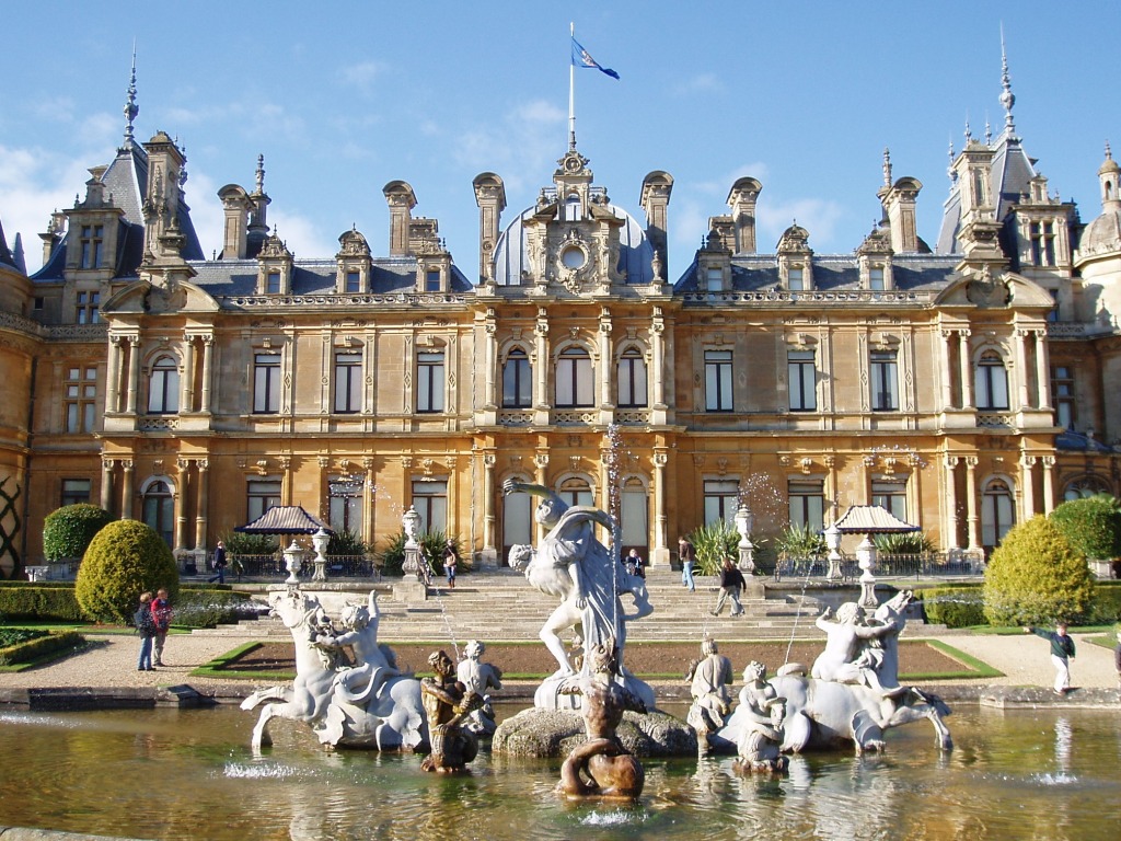 Waddesdon Manor, England jigsaw puzzle in Castles puzzles on TheJigsawPuzzles.com