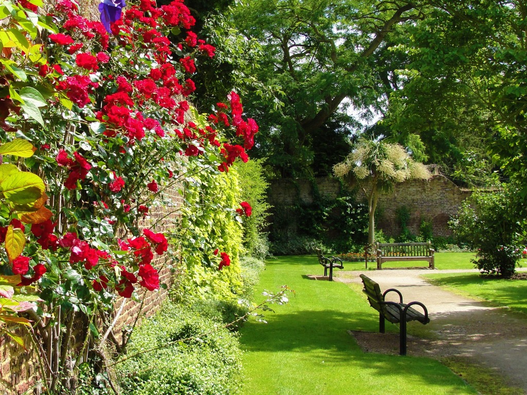 Sunbury Walled Garden jigsaw puzzle in Flowers puzzles on TheJigsawPuzzles.com