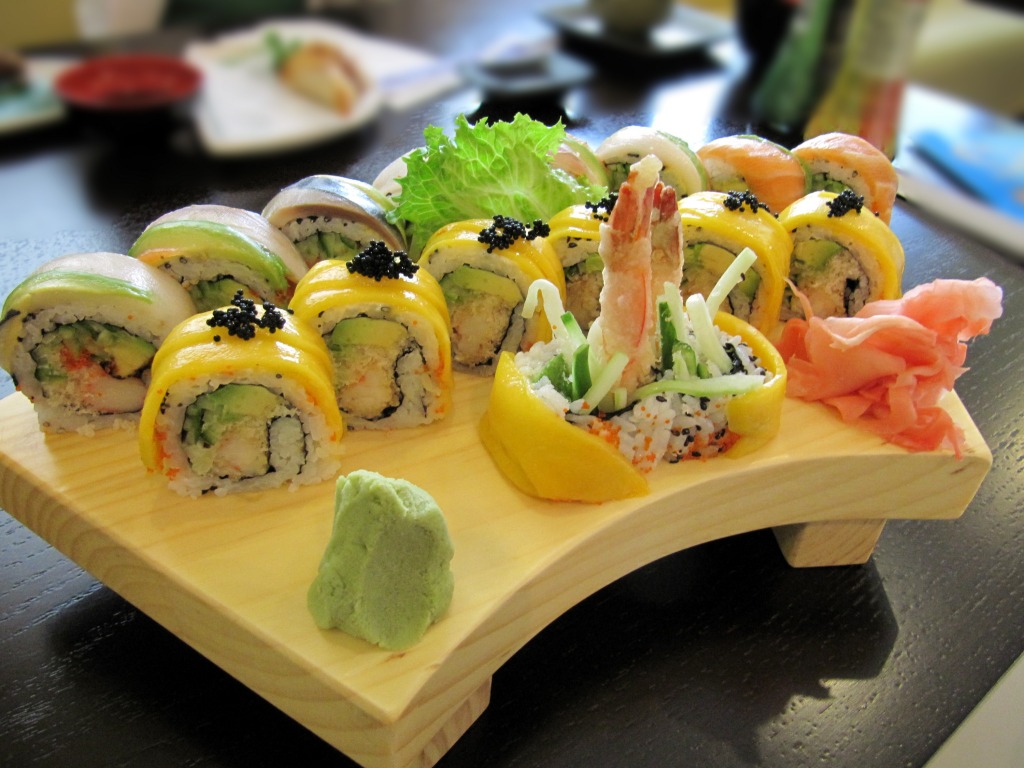 Golden Maki jigsaw puzzle in Food & Bakery puzzles on TheJigsawPuzzles.com