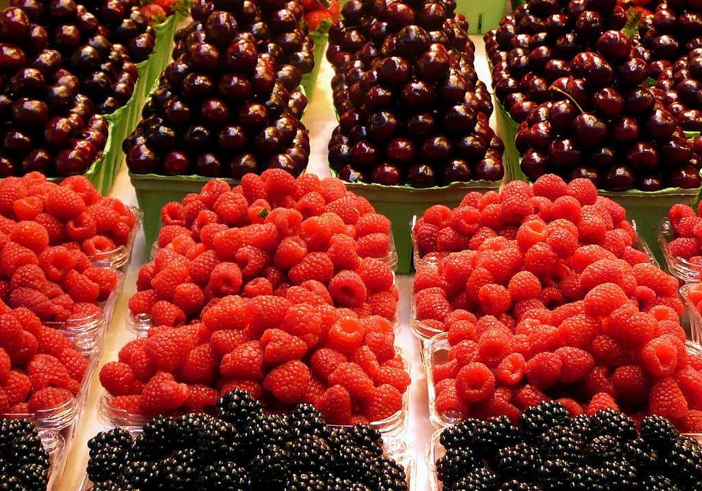 Berries and Cherries jigsaw puzzle in Fruits & Veggies puzzles on TheJigsawPuzzles.com