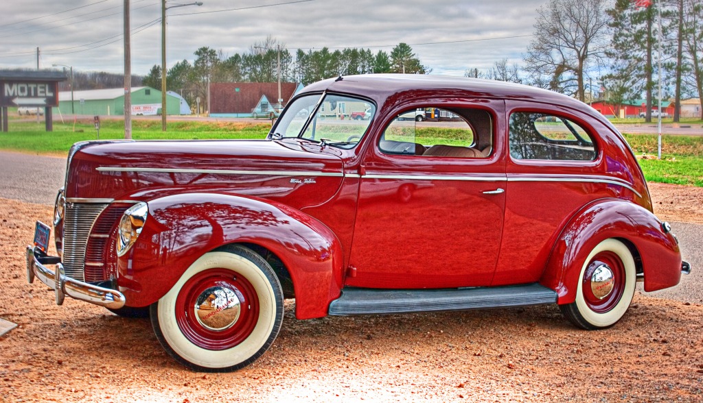 40 Ford Deluxe jigsaw puzzle in Puzzle of the Day puzzles on TheJigsawPuzzles.com