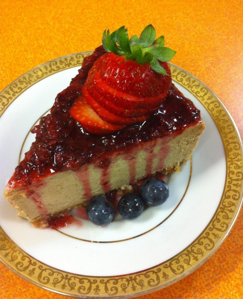 Berrie Good Cheesecake jigsaw puzzle in Food & Bakery puzzles on TheJigsawPuzzles.com