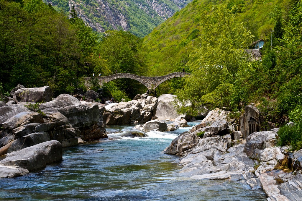 Valle Verzasca, Switzerland jigsaw puzzle in Bridges puzzles on TheJigsawPuzzles.com