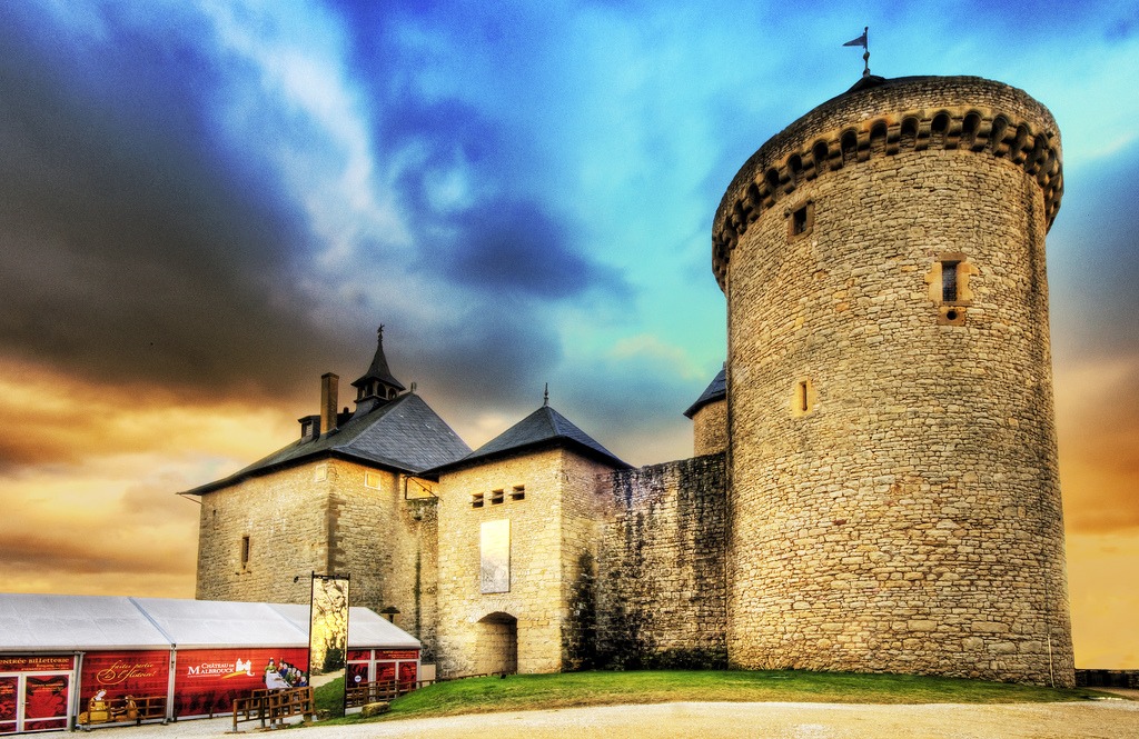 Château de Malbrouck jigsaw puzzle in Castles puzzles on TheJigsawPuzzles.com