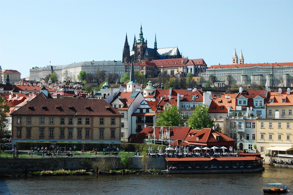 Prague Castle jigsaw puzzle in Castles puzzles on TheJigsawPuzzles.com