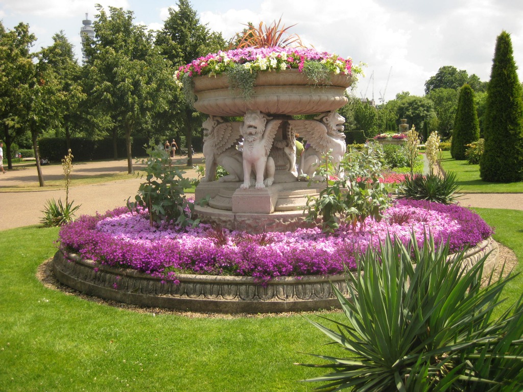 Regents Park Flower Beds jigsaw puzzle in Flowers puzzles on TheJigsawPuzzles.com