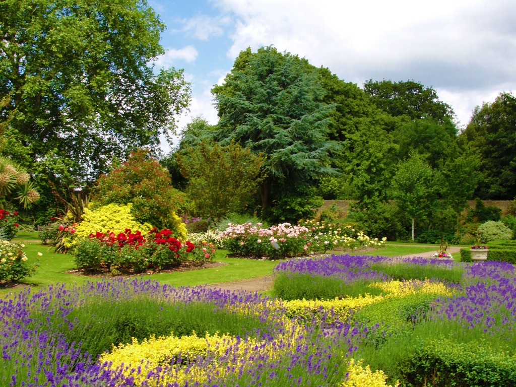 Sunbury Walled Garden jigsaw puzzle in Flowers puzzles on TheJigsawPuzzles.com