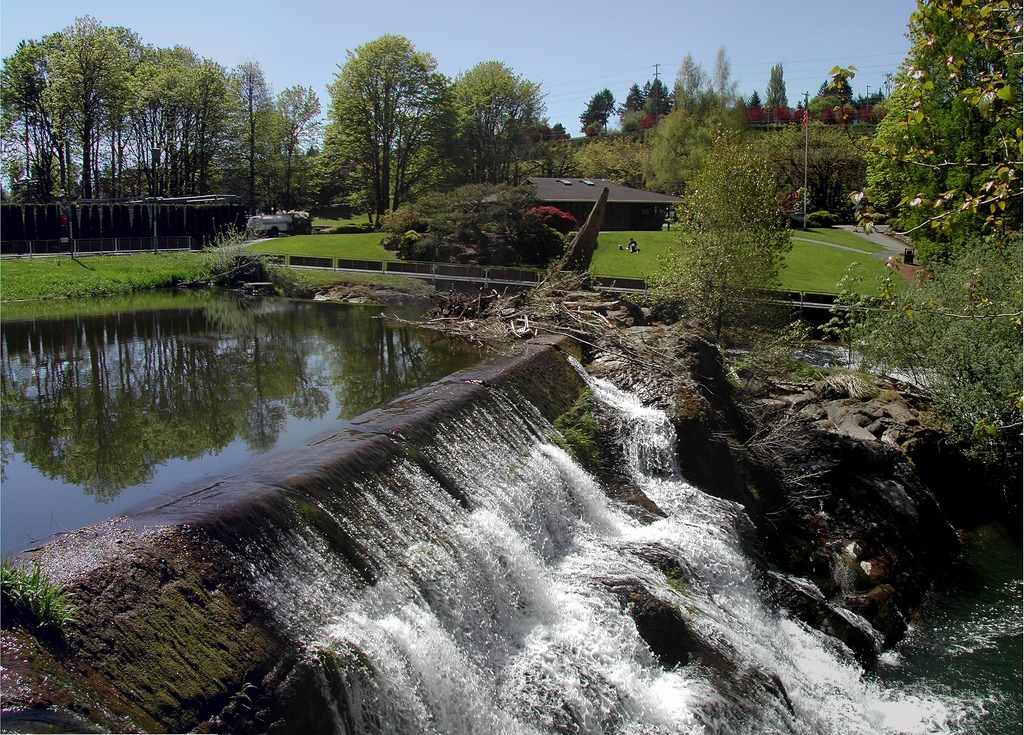 Tumwater Washington, Deschutes River jigsaw puzzle in Waterfalls puzzles on TheJigsawPuzzles.com