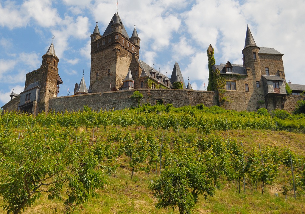 Cochem Castle jigsaw puzzle in Castles puzzles on TheJigsawPuzzles.com