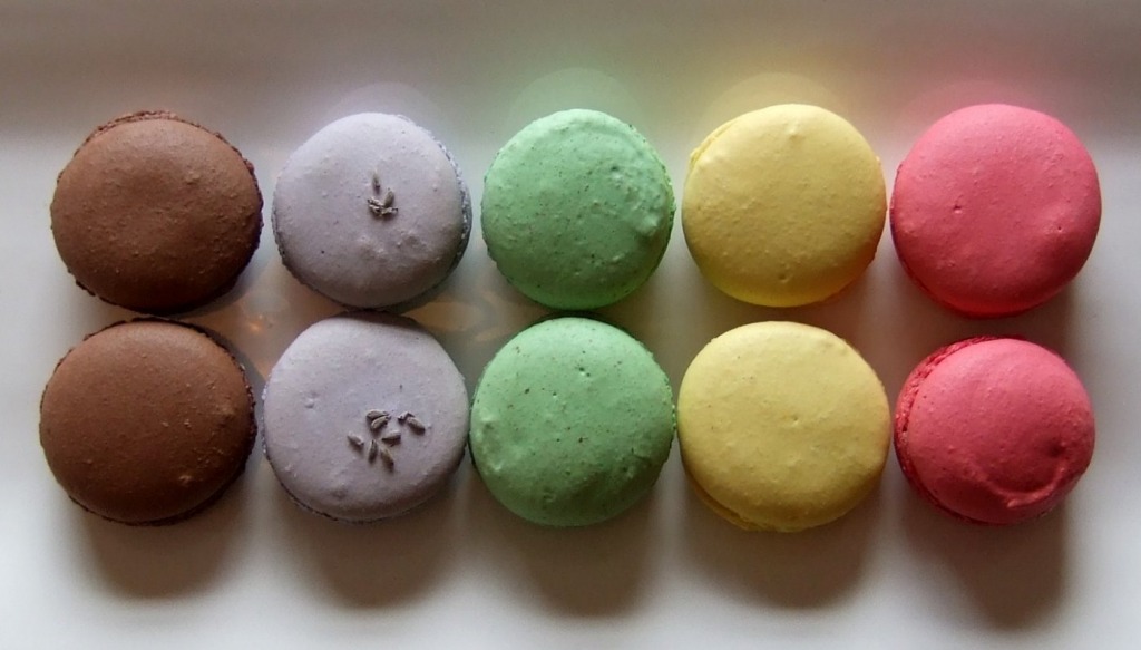 A Rainbow of Macarons jigsaw puzzle in Food & Bakery puzzles on TheJigsawPuzzles.com