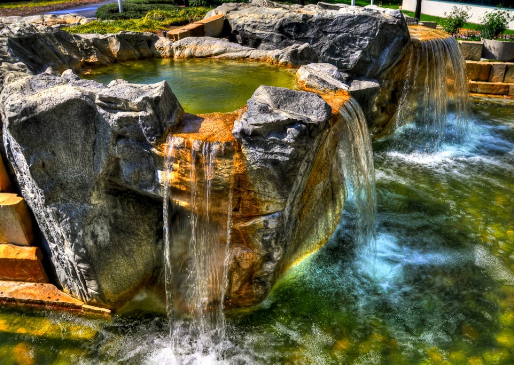 Waterfall Fountain jigsaw puzzle in Waterfalls puzzles on TheJigsawPuzzles.com