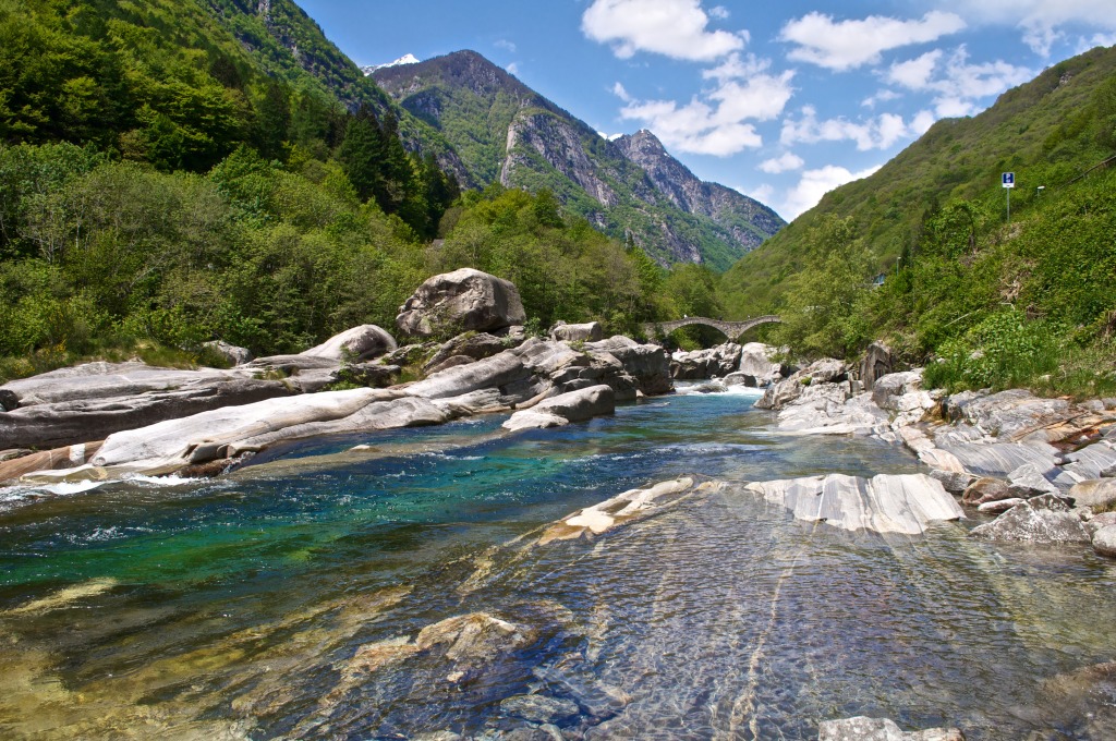 Valle Verzasca, Switzerland jigsaw puzzle in Bridges puzzles on TheJigsawPuzzles.com