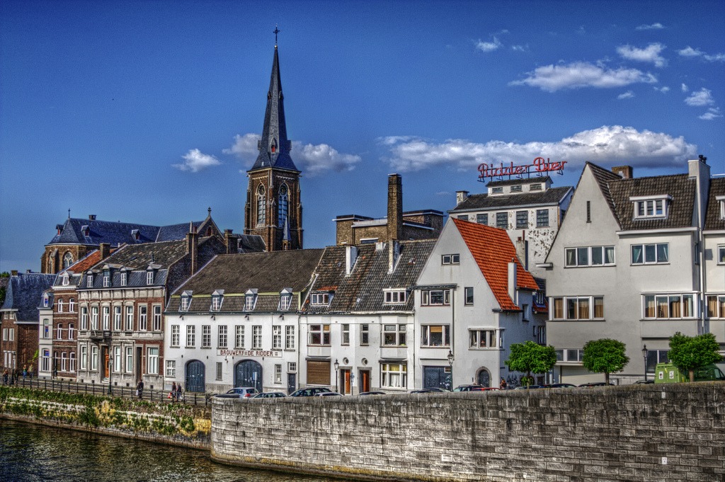 Maastricht Wyck jigsaw puzzle in Street View puzzles on TheJigsawPuzzles.com