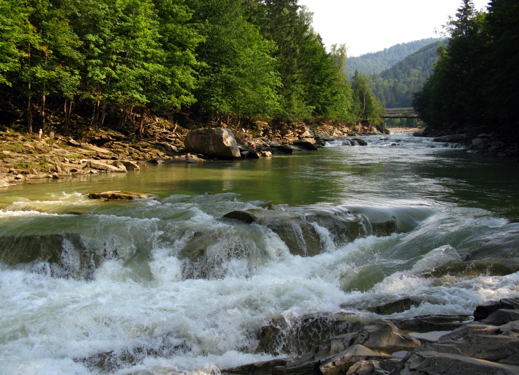 Yaremche, Ukraine jigsaw puzzle in Waterfalls puzzles on TheJigsawPuzzles.com