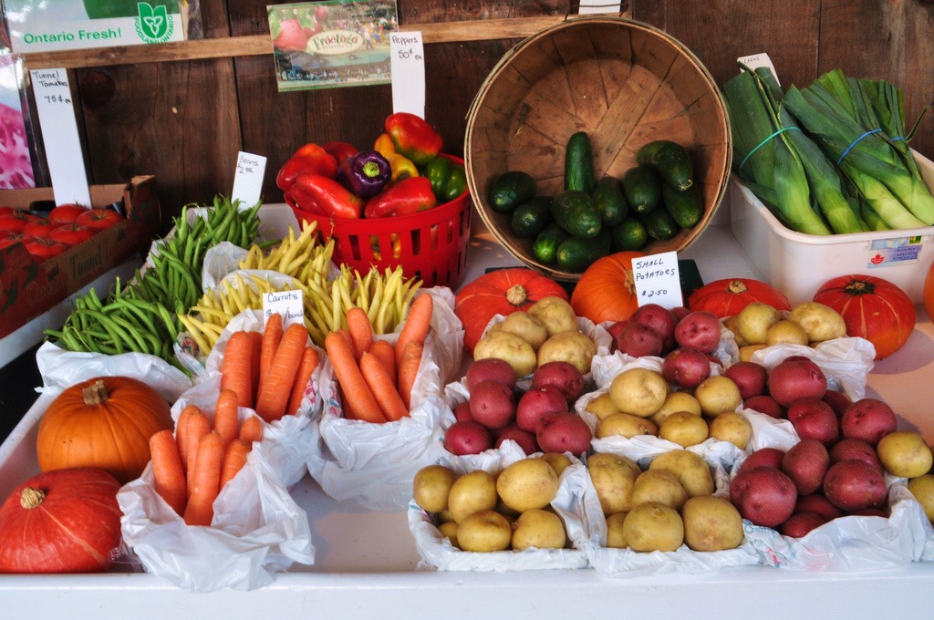 Local Harvest jigsaw puzzle in Fruits & Veggies puzzles on TheJigsawPuzzles.com