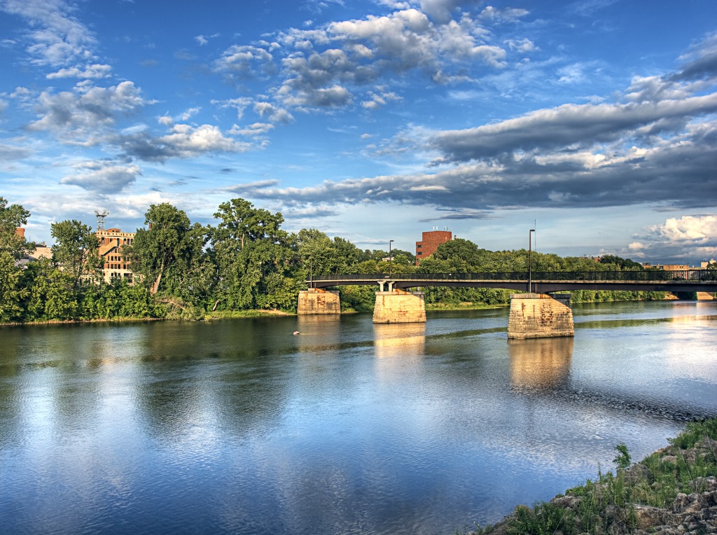 Grand Avenue Foot Bridge jigsaw puzzle in Bridges puzzles on TheJigsawPuzzles.com