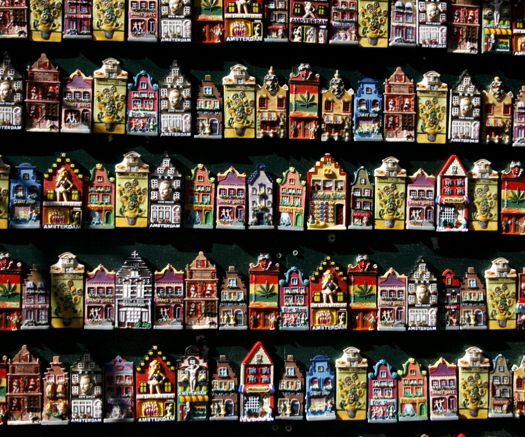 Holland Souvenirs jigsaw puzzle in Puzzle of the Day puzzles on TheJigsawPuzzles.com