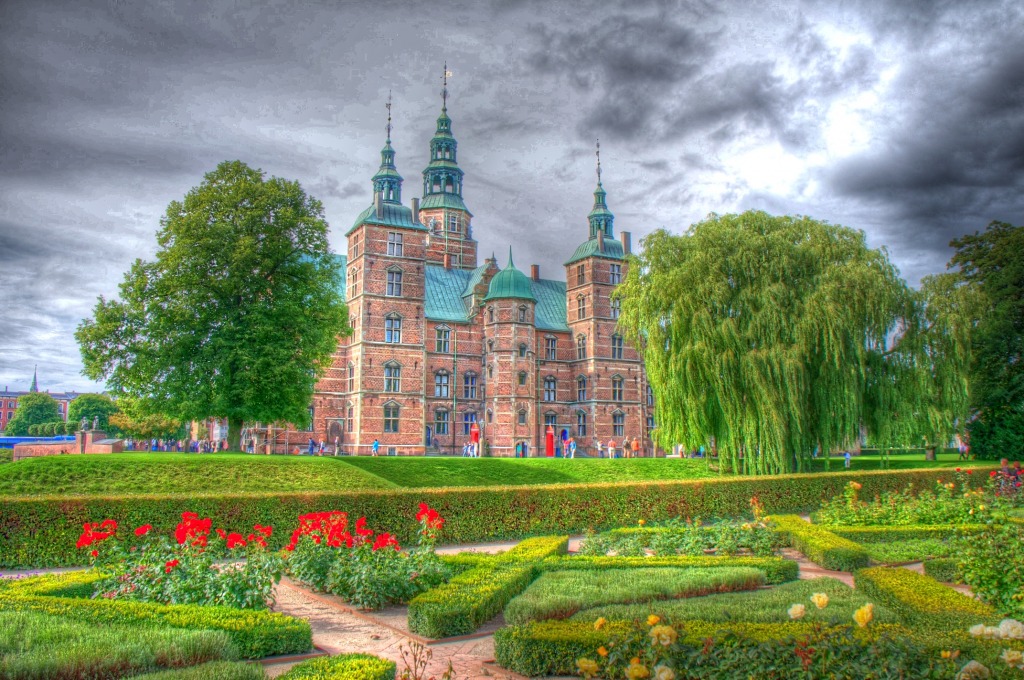 Rosenborg Castle jigsaw puzzle in Castles puzzles on TheJigsawPuzzles.com