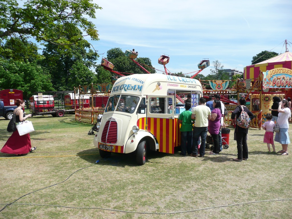 Ice Cream Truck jigsaw puzzle in Cars & Bikes puzzles on TheJigsawPuzzles.com