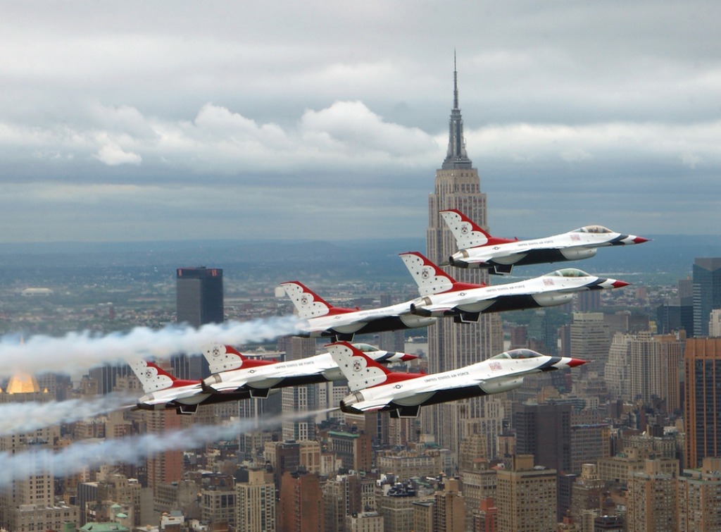 Thunderbird Delta Formation jigsaw puzzle in Aviation puzzles on TheJigsawPuzzles.com