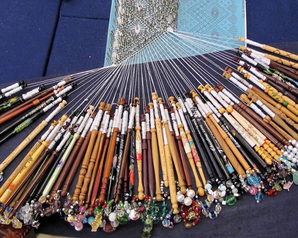 Bobbin Lace jigsaw puzzle in Handmade puzzles on TheJigsawPuzzles.com