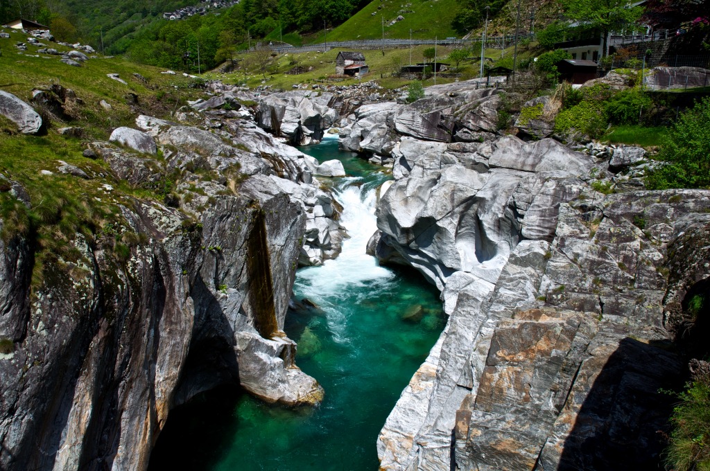 Valle Verzasca, Switzerland jigsaw puzzle in Waterfalls puzzles on TheJigsawPuzzles.com
