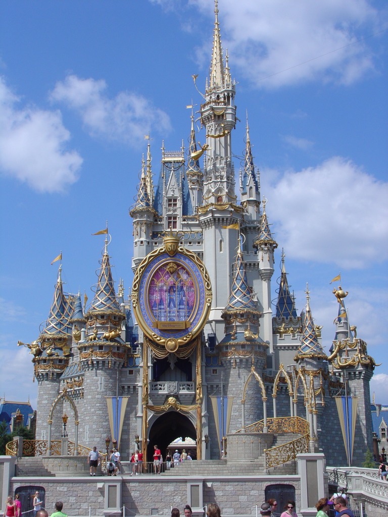 Cinderella Castle jigsaw puzzle in Castles puzzles on TheJigsawPuzzles.com