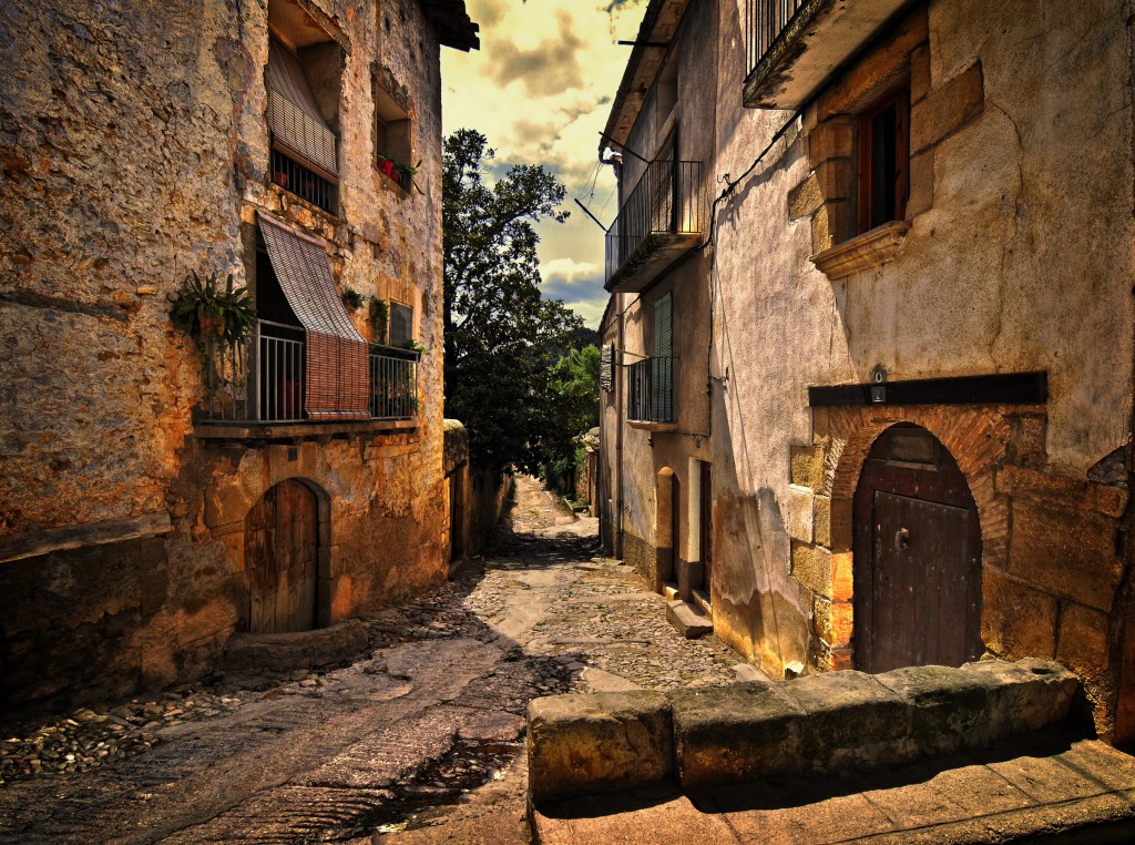 Valderrobres jigsaw puzzle in Street View puzzles on TheJigsawPuzzles.com