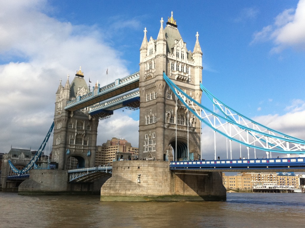 Tower Bridge jigsaw puzzle in Bridges puzzles on TheJigsawPuzzles.com