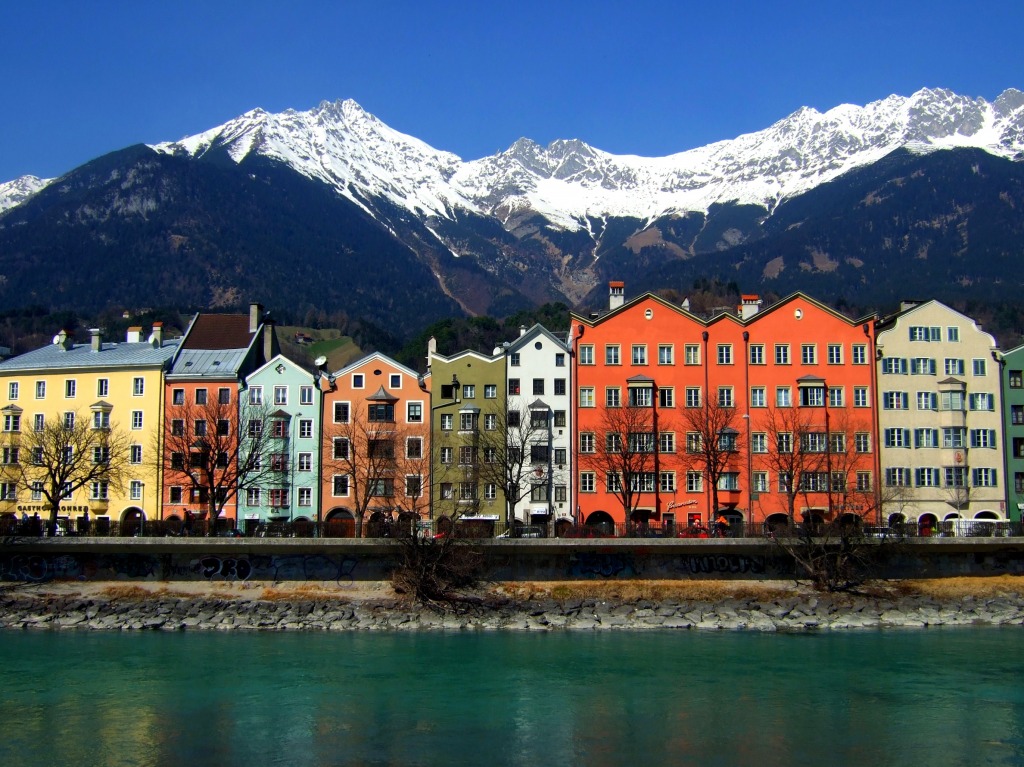 Colours in Innsbruck jigsaw puzzle in Great Sightings puzzles on TheJigsawPuzzles.com