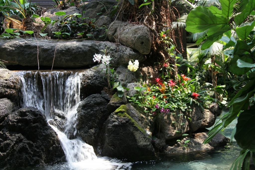 Polynesian Resort Waterfall jigsaw puzzle in Waterfalls puzzles on TheJigsawPuzzles.com