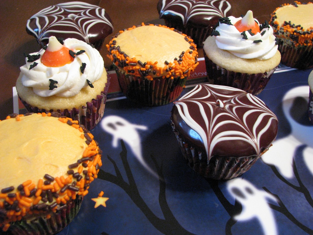 Halloween Cupcakes jigsaw puzzle in Halloween puzzles on TheJigsawPuzzles.com