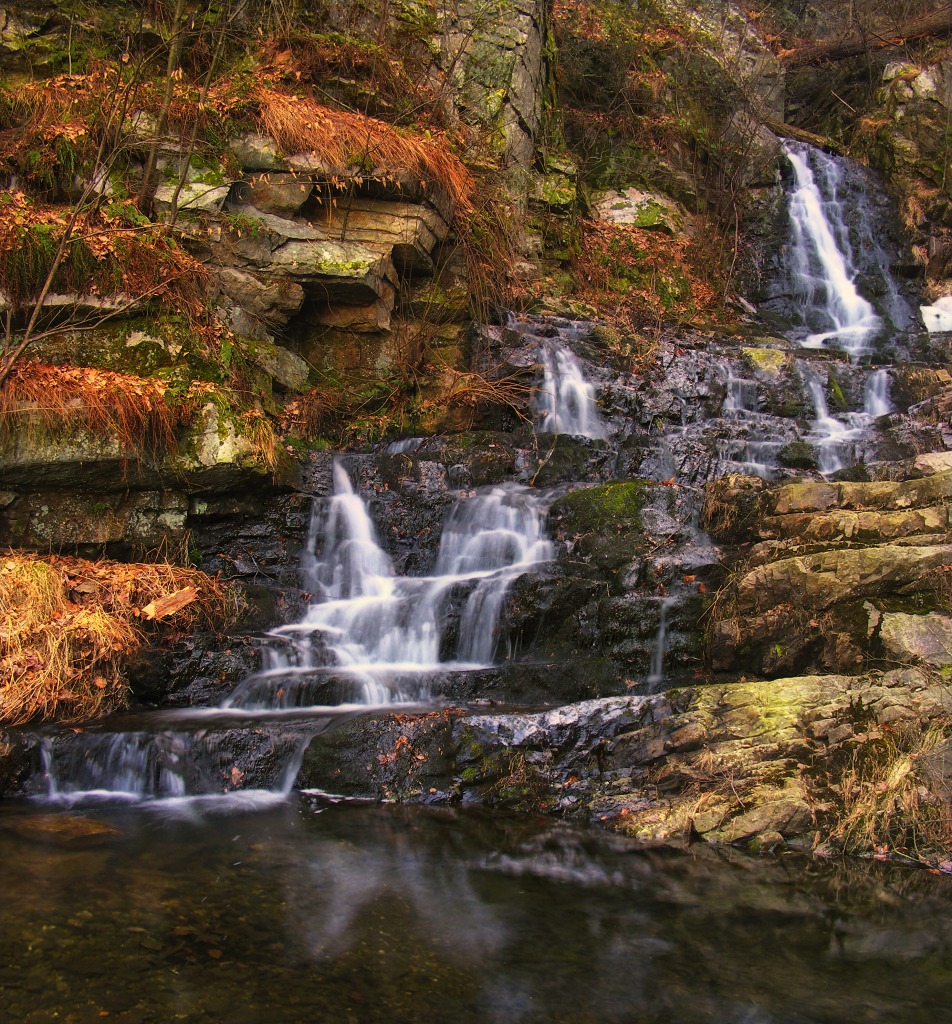 Tiered jigsaw puzzle in Waterfalls puzzles on TheJigsawPuzzles.com