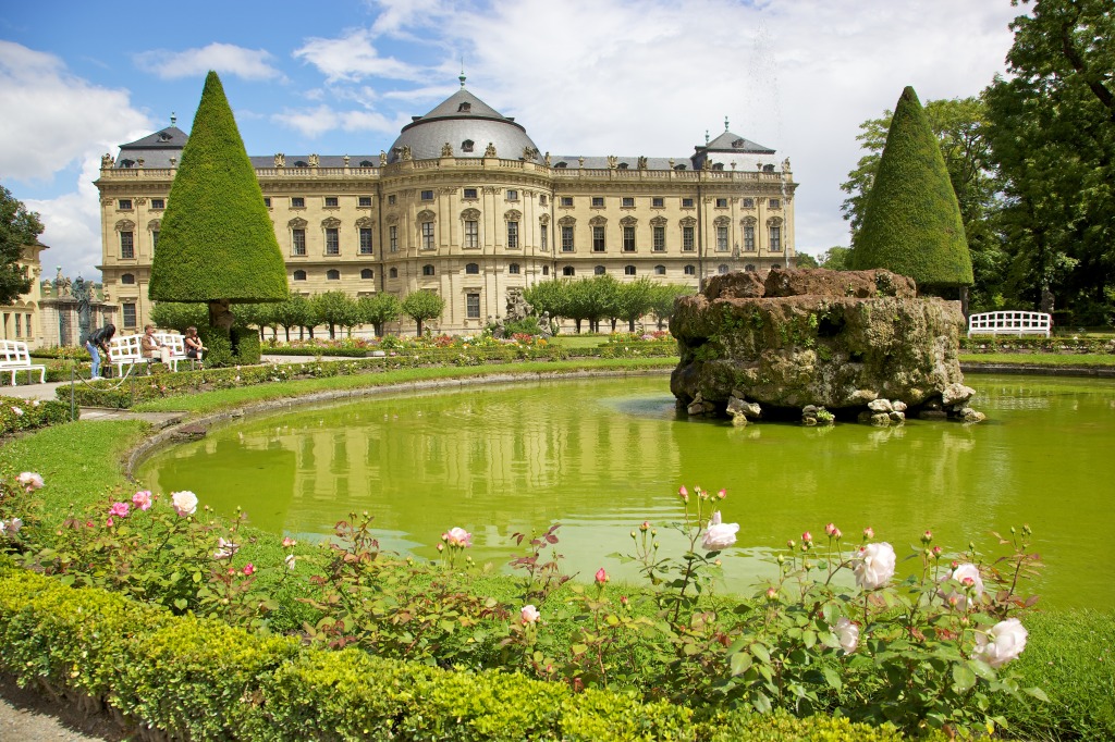 Würzburg Residenz, Bavaria jigsaw puzzle in Castles puzzles on TheJigsawPuzzles.com