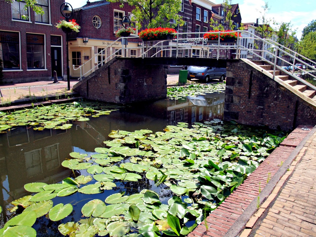 Gouda, The Netherlands jigsaw puzzle in Bridges puzzles on TheJigsawPuzzles.com