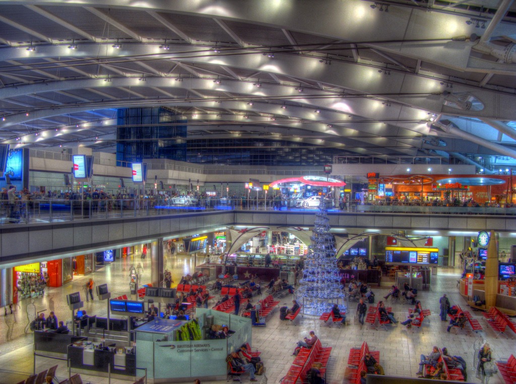 London Heathrow Airport jigsaw puzzle in Aviation puzzles on TheJigsawPuzzles.com