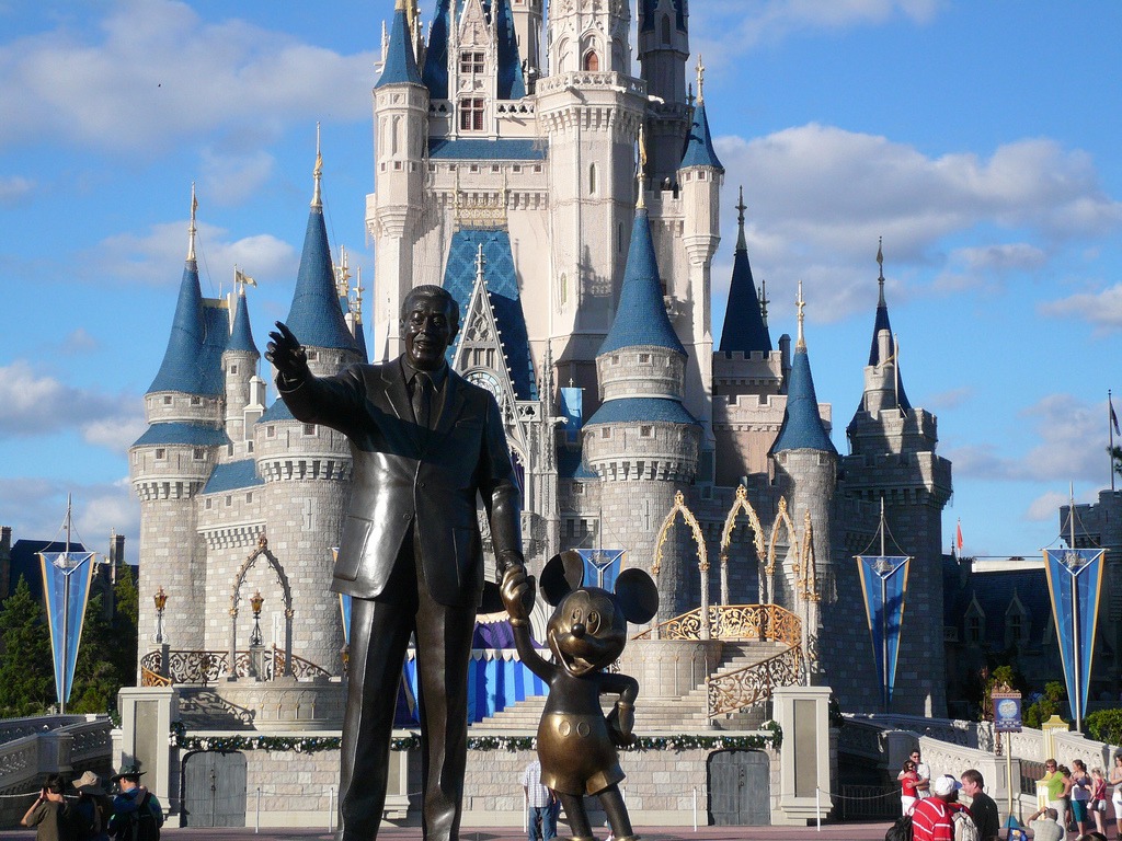 Walt & Mickey jigsaw puzzle in Castles puzzles on TheJigsawPuzzles.com