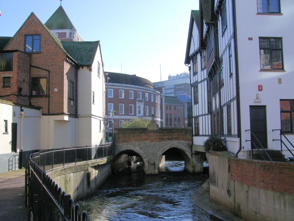 Hogsmill River, Kingston, London jigsaw puzzle in Bridges puzzles on TheJigsawPuzzles.com