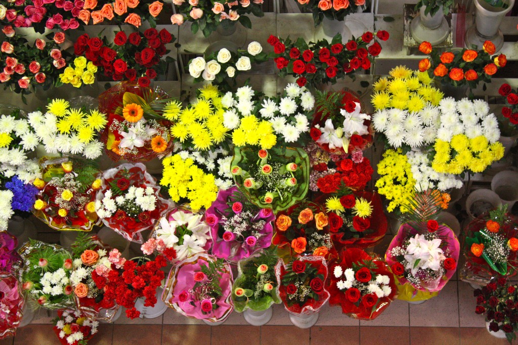 Flowers for Sale jigsaw puzzle in Flowers puzzles on TheJigsawPuzzles.com