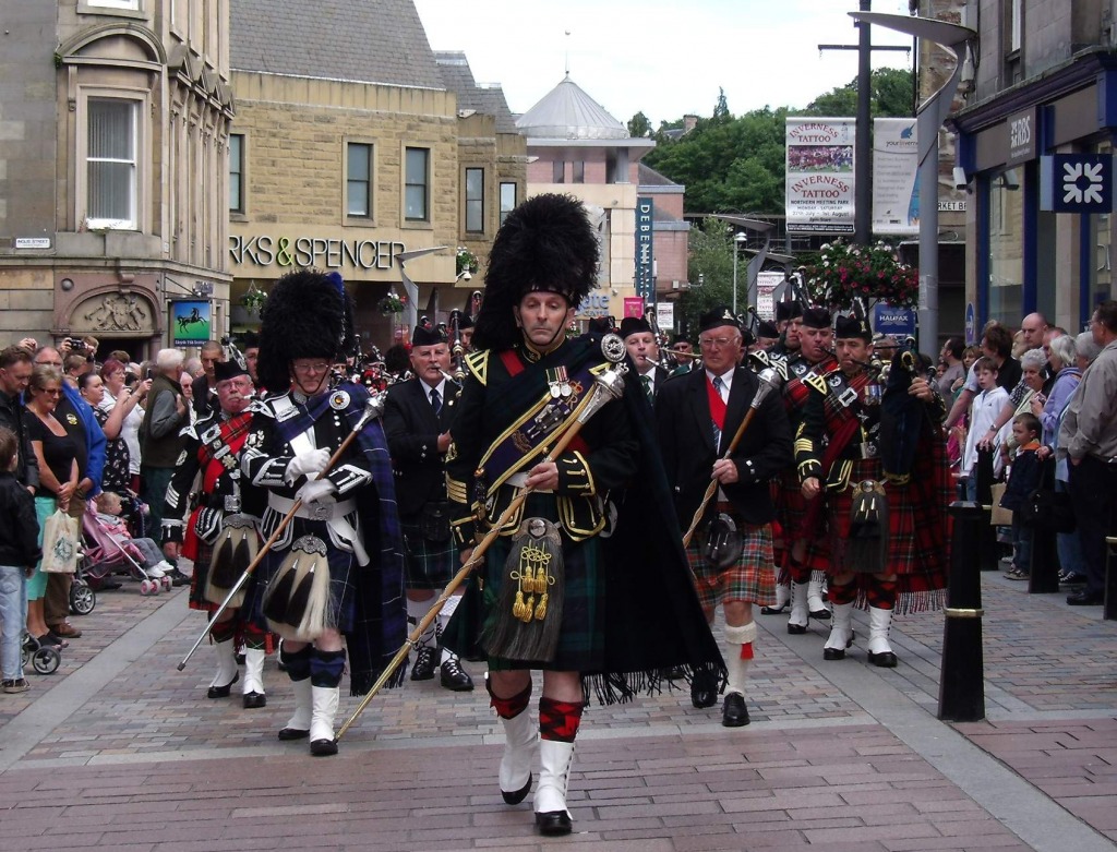 Pipe Bands jigsaw puzzle in People puzzles on TheJigsawPuzzles.com