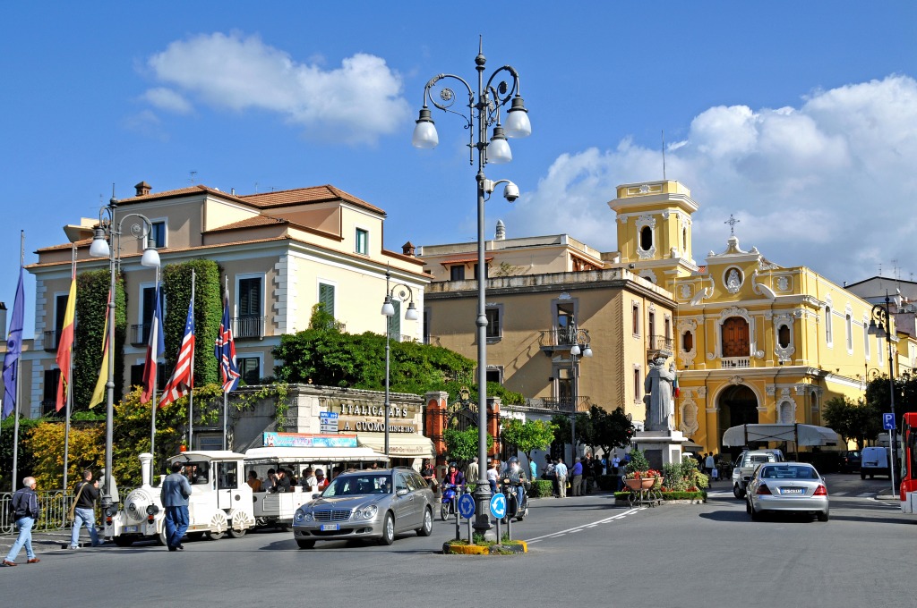 Sorrento, Italy jigsaw puzzle in Street View puzzles on TheJigsawPuzzles.com