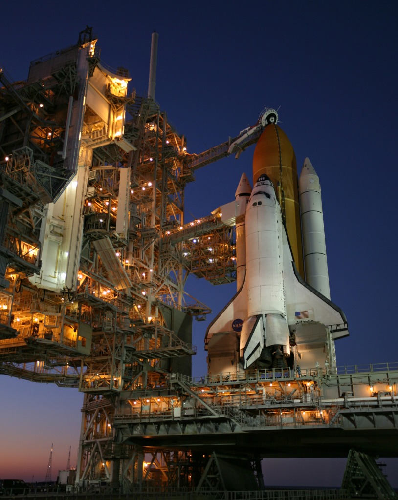 Space Shuttle Atlantis jigsaw puzzle in Puzzle of the Day puzzles on TheJigsawPuzzles.com