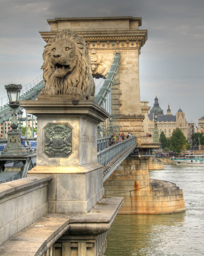 Széchenyi Chain Bridge, Hungary jigsaw puzzle in Bridges puzzles on TheJigsawPuzzles.com